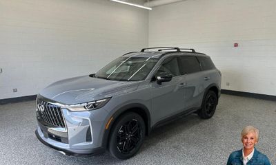 2027 Infiniti QX60 Luxe
