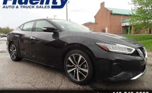 2023 Nissan Maxima SR