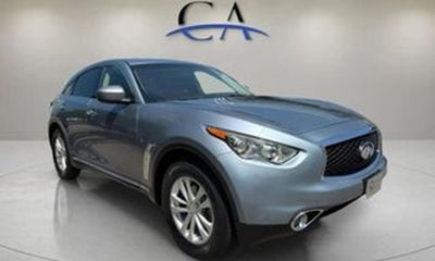 2017 Infiniti QX70 Base