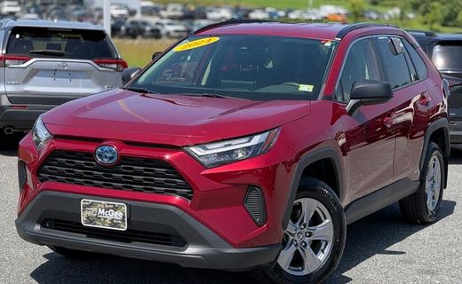 2024 Toyota RAV4 LE