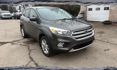 2017 Ford Escape SE