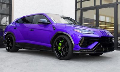 2024 Lamborghini Urus Performante