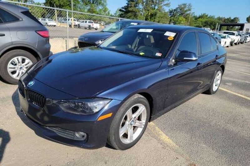 2014 Bmw 3 Series — a typically priced live listing