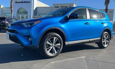 2017 Toyota RAV4 XLE