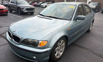 2004 BMW 325i I