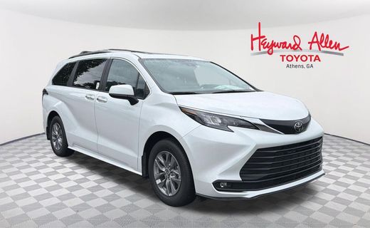 2026 Toyota Sienna XLE