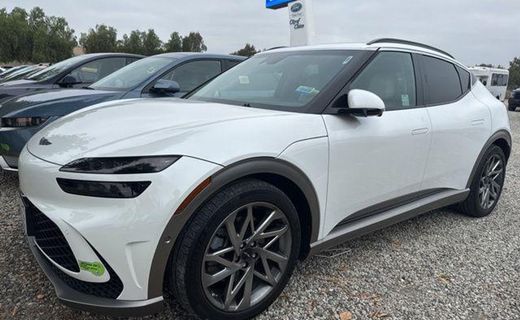 2023 Genesis GV60 Advanced
