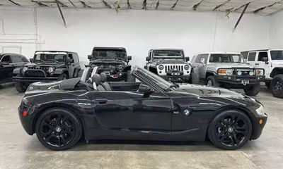 2005 BMW Z4 3 0SI