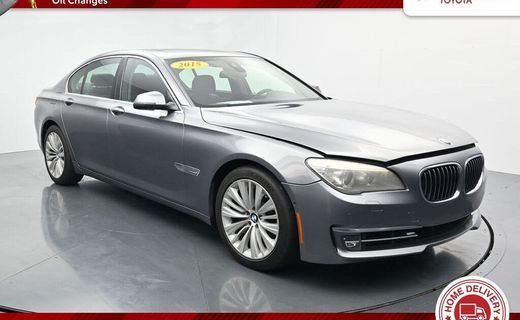 2015 BMW 740i