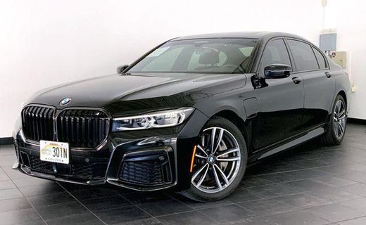 2020 BMW 745E xDrive