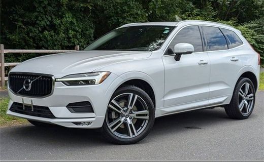 2021 Volvo XC60 Momentum