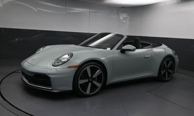 2025 Porsche 911 Carrera