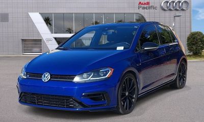 2019 Volkswagen Golf R Base