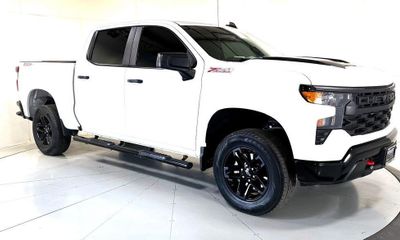2025 Chevrolet Silverado Trail Boss Custom