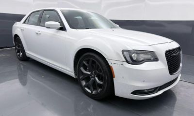 2023 Chrysler 300 300S