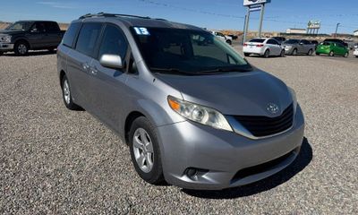 2013 Toyota Sienna LE