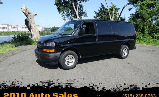 2018 Chevrolet Express LS