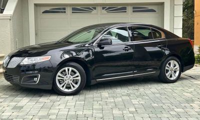 2009 Lincoln MKS Sedan
