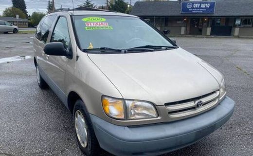 2000 Toyota Sienna