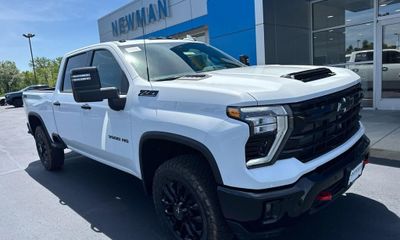 2026 Chevrolet Silverado HD LTZ