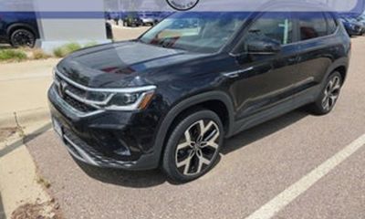 2023 Volkswagen Taos 4Motion SEL