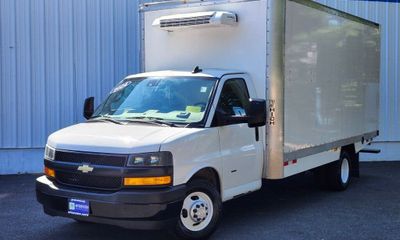 2024 Chevrolet Express 3500 Cutaway 177