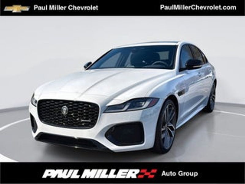 2023 Genesis G90 — a typically priced live listing