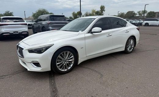 2018 Infiniti Q50 Luxe