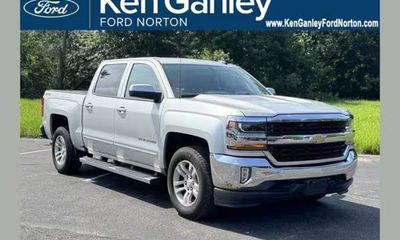 2017 Chevrolet Silverado LT