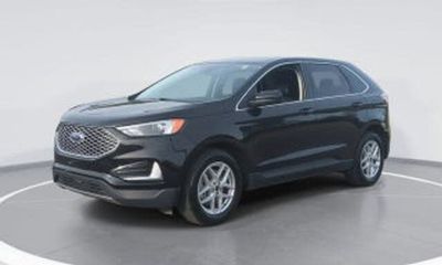 2022 Ford Edge SE