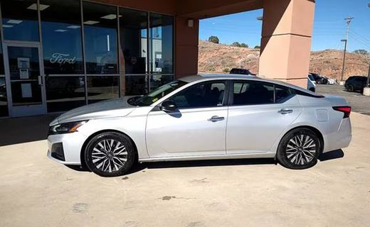 2024 Nissan Altima SV