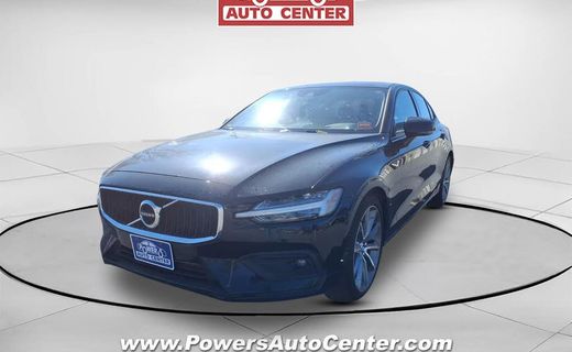2021 Volvo S60 Momentum