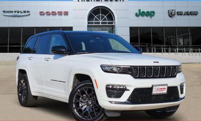 2025 Jeep Grand Cherokee Summit