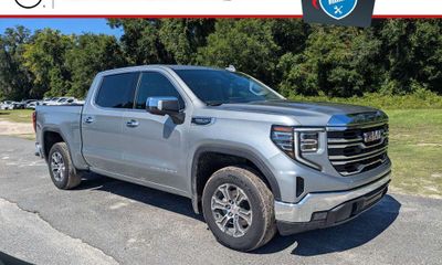 2025 GMC Sierra SLT