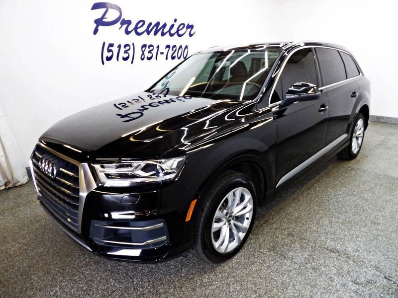 2017 Audi Q7 — a typically priced live listing