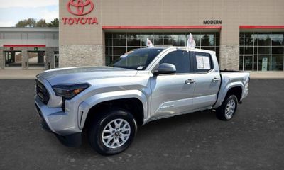 2025 Toyota Tacoma SR5