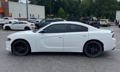 2017 Dodge Charger SE
