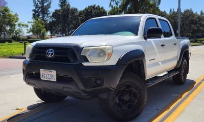 2013 Toyota Tacoma Delux