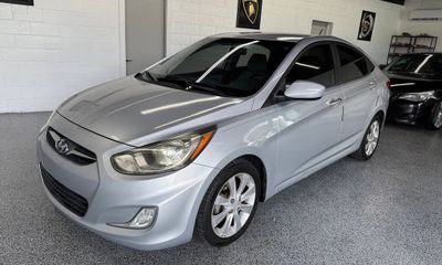 2012 Hyundai Accent GLS Middle Grade