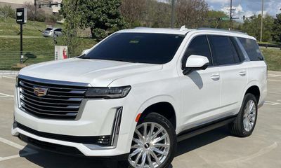 2024 Cadillac Escalade Premium Luxury Platinum