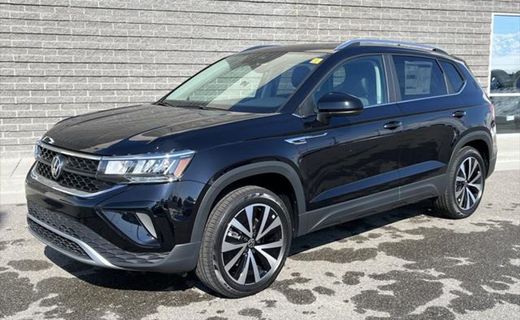 2023 Volkswagen Taos 4Motion SE W