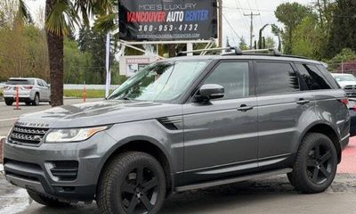 2014 Land Rover Range Sport SE