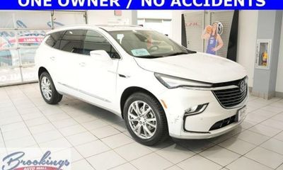 2022 Buick Enclave Essence