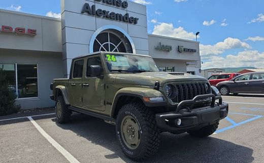 2026 Jeep Gladiator Sport