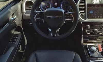 2015 Chrysler 300 Limited