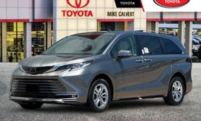2026 Toyota Sienna LE