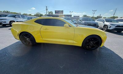 2018 Chevrolet Camaro 1LS 1LT