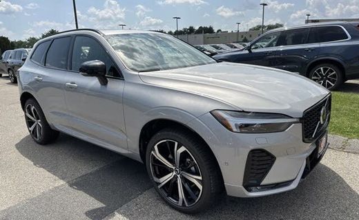 2023 Volvo XC60 Ultimate Dark