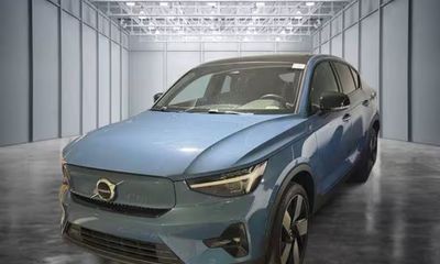 2023 Volvo C40 Ultimate Dark