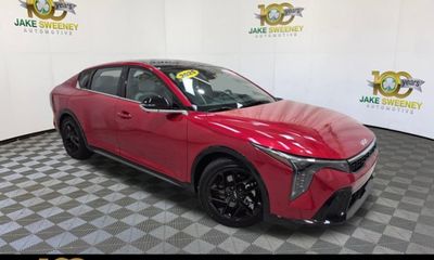 2025 Kia K4 GT Line Turbo